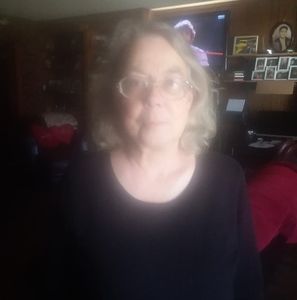 Meet your Posher, Debbie